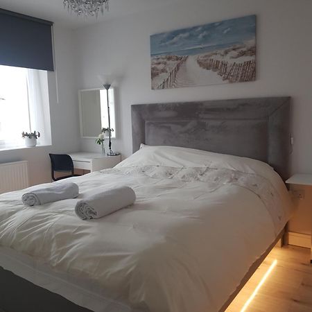 Barnoaks House - Private Room Ensuite Bathroom Homestay Dublin Exterior foto