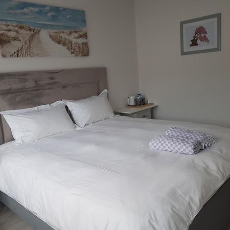Barnoaks House - Private Room Ensuite Bathroom Homestay Dublin Exterior foto
