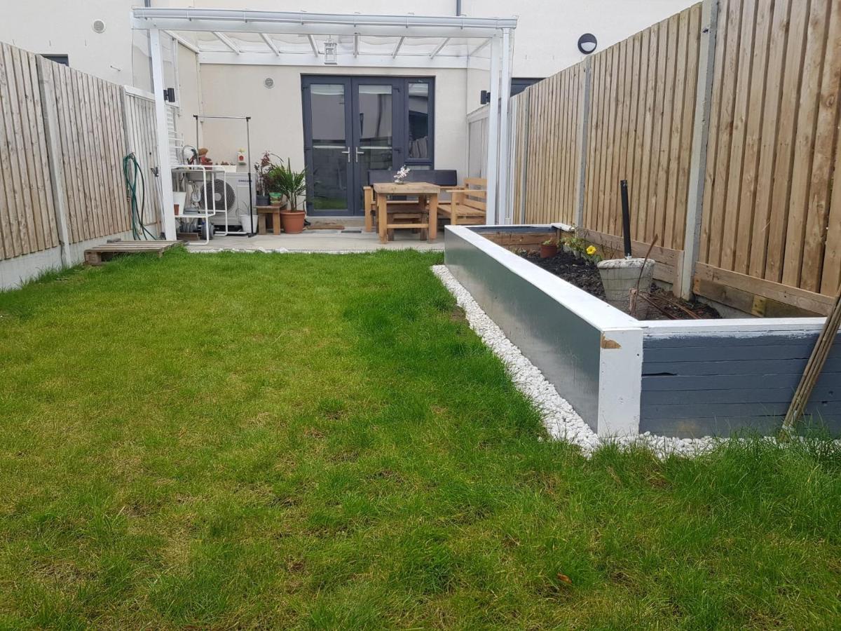 Barnoaks House - Private Room Ensuite Bathroom Homestay Dublin Exterior foto