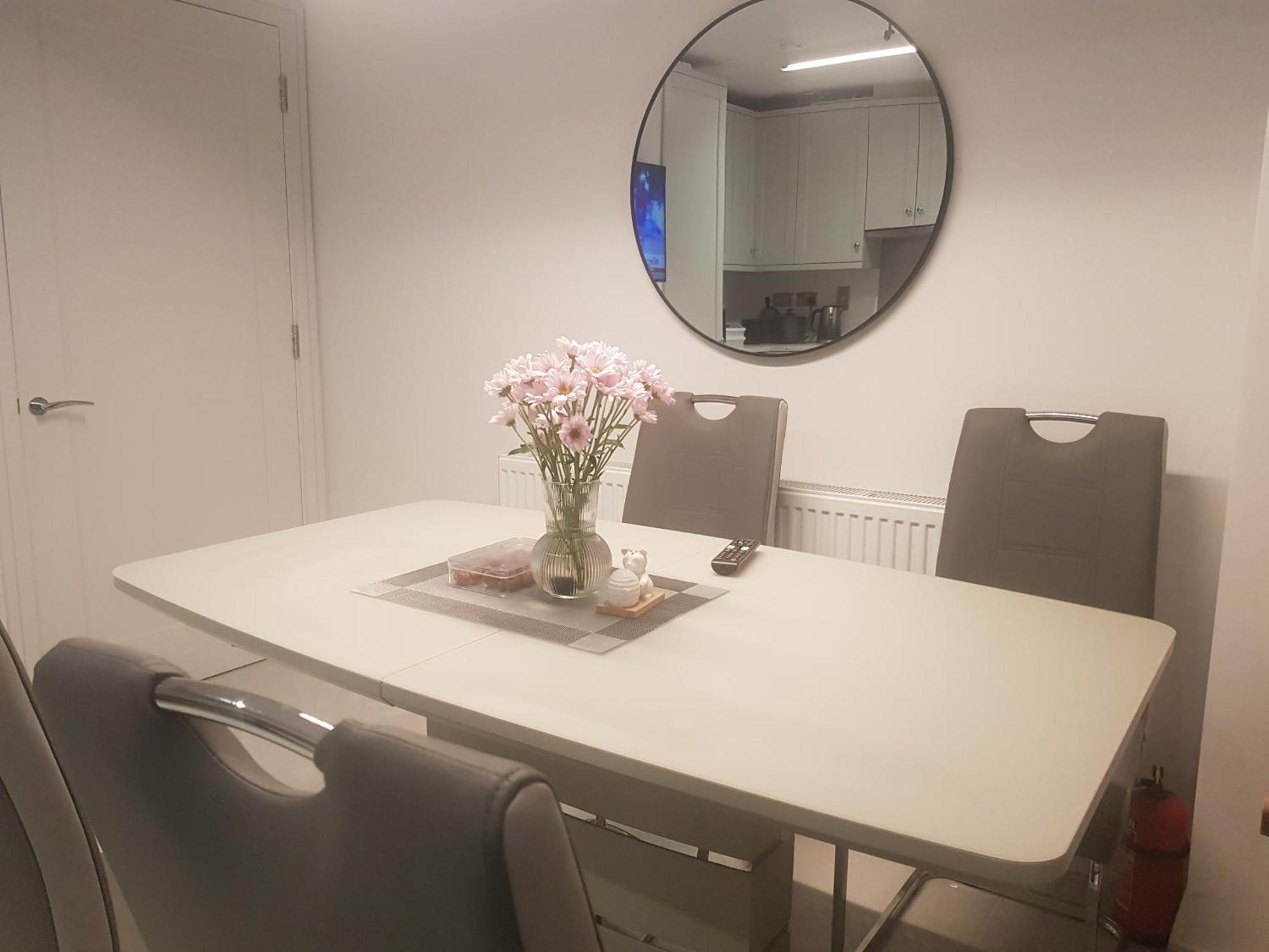 Barnoaks House - Private Room Ensuite Bathroom Homestay Dublin Exterior foto